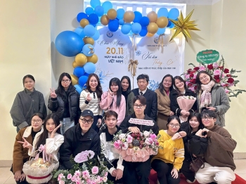 Ngành Thương mại điện tử trường đại học Thủy Lợi chào mừng ngày nhà giáo Việt Nam 20/11